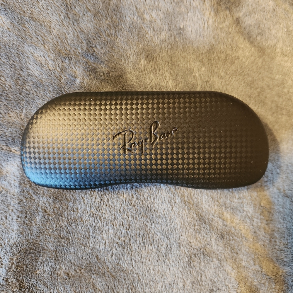 Ray-Ban Case -NWOT - Picture 2 of 5